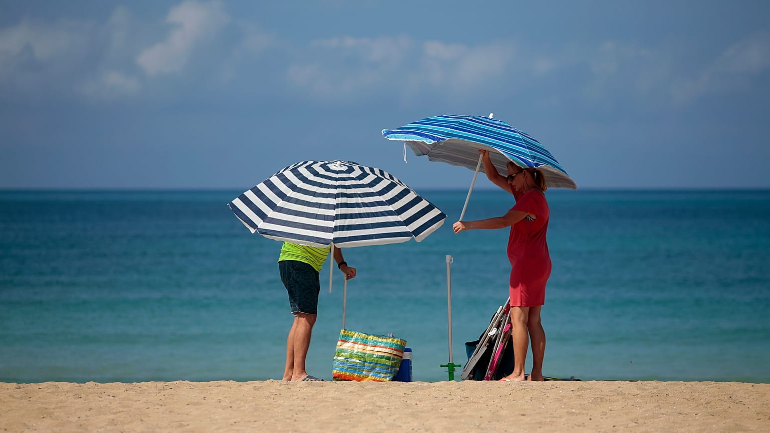 A Euronews poll showed around 60% of those surveyed do not feel comfortable travelling this summer. 