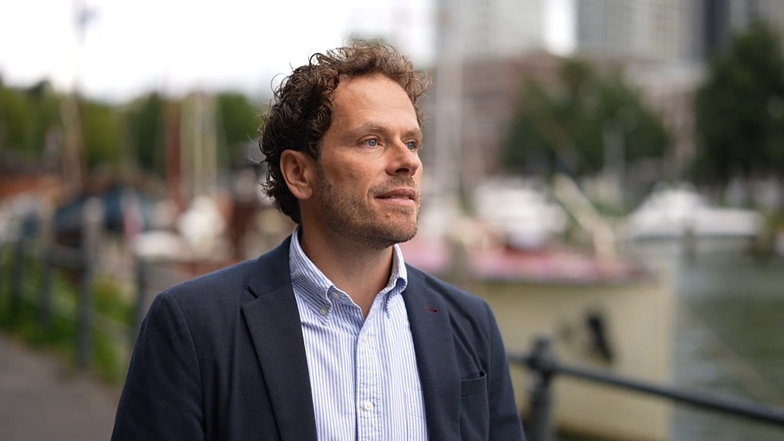 Can green hydrogen decarbonise the shipping sector?