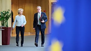 European Commission President Ursula von der Leyen and British Prime Minister Keir Starmer.